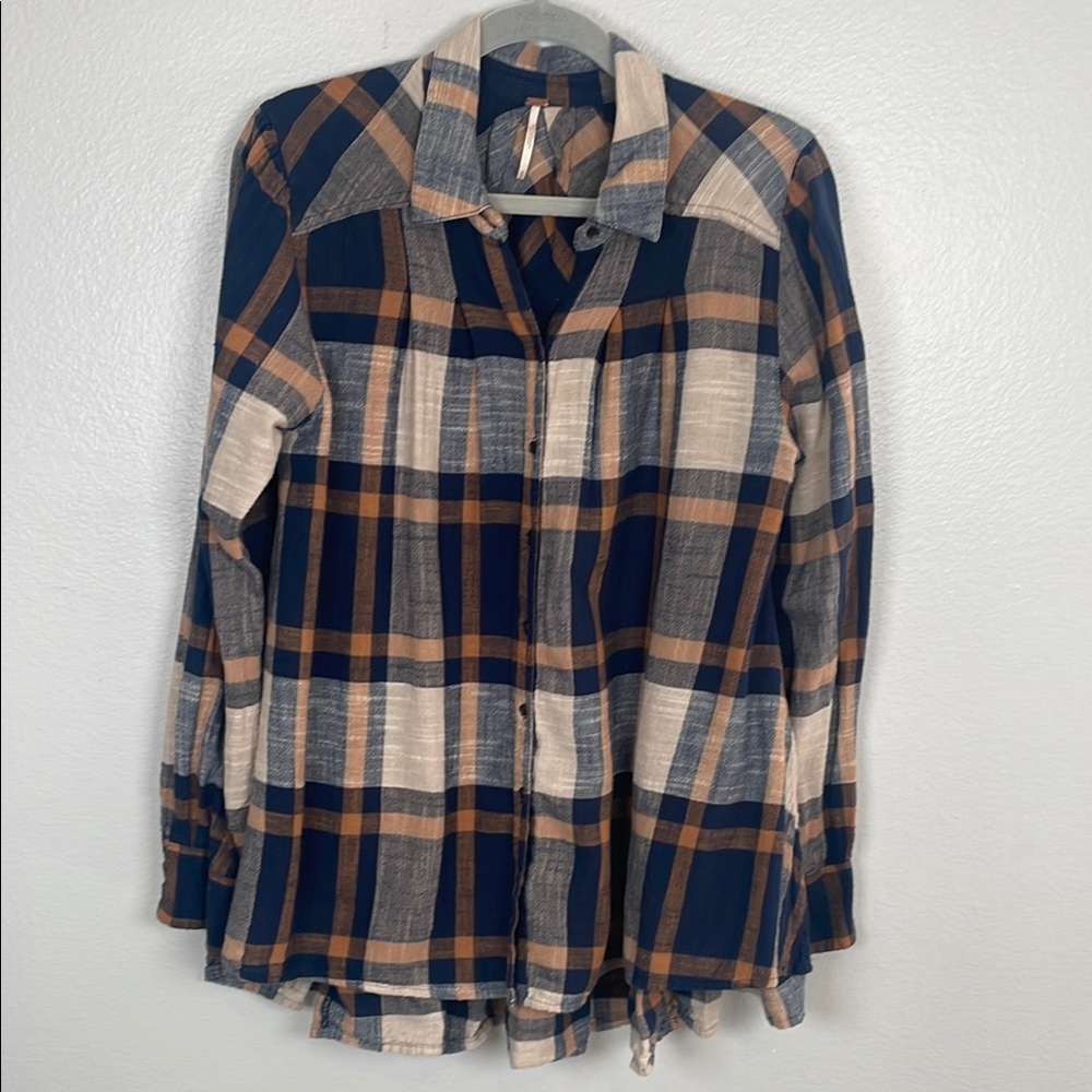 Free People Peppy in Plaid oversized long sleeve button front ruffle hem top med